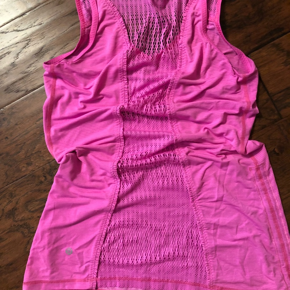 Lululemon tank